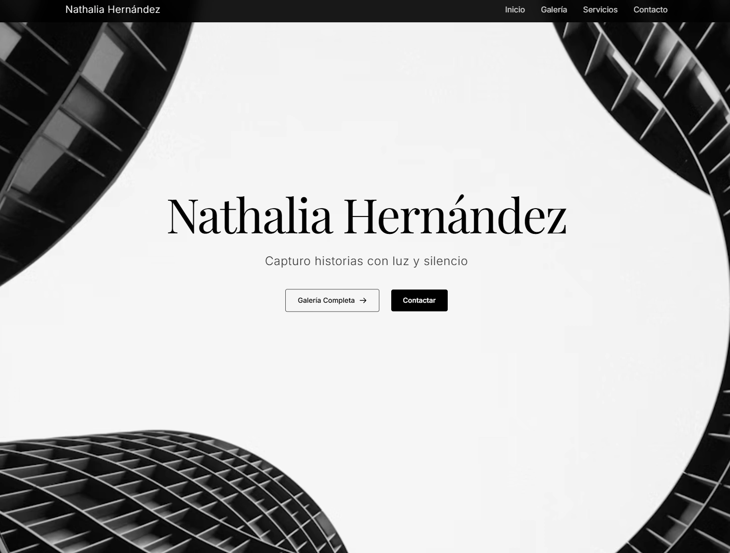 Portafolio Fotográfico - sitio web para Nathalia Hernandez Fotografía desarrollado con React, Next.js por 404 Studios